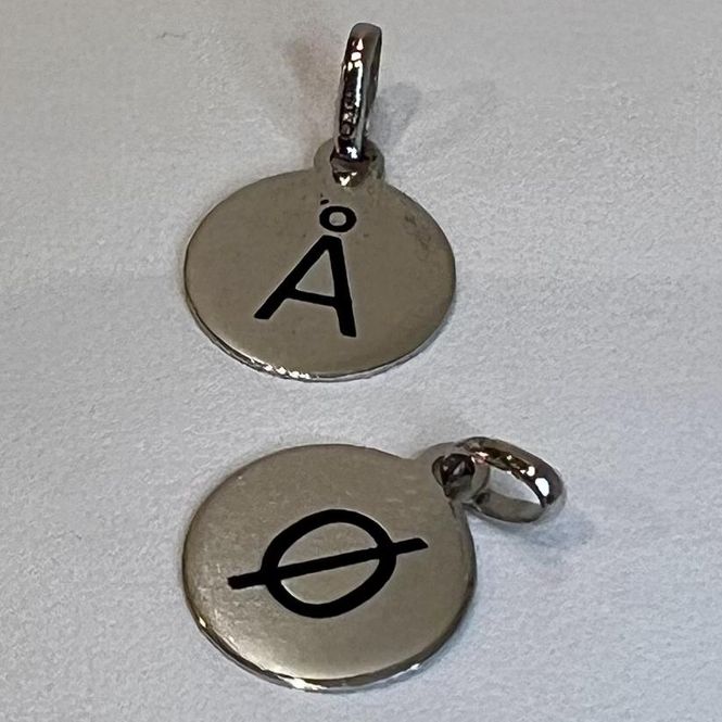 Hovedbilde Anheng plate i  sølv med bokstav 